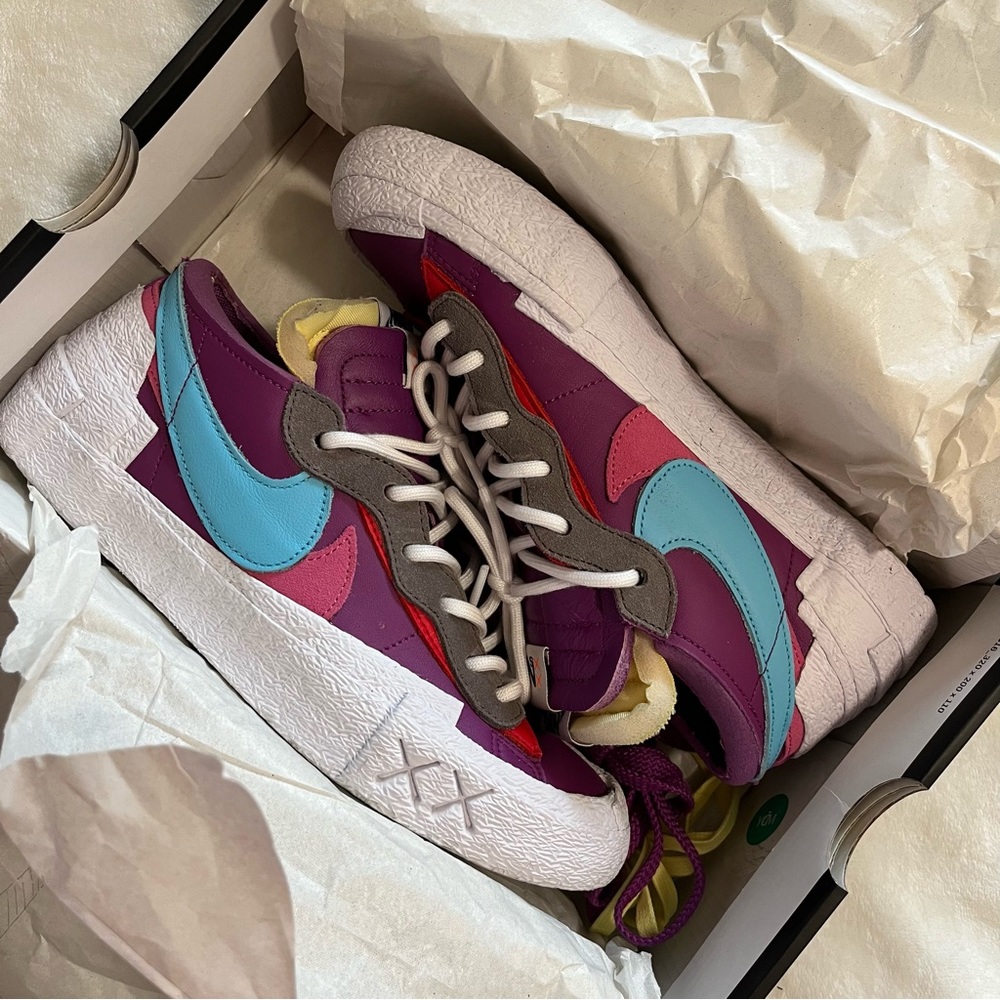 SACAI x KAWS NIKE BLAZER LOW